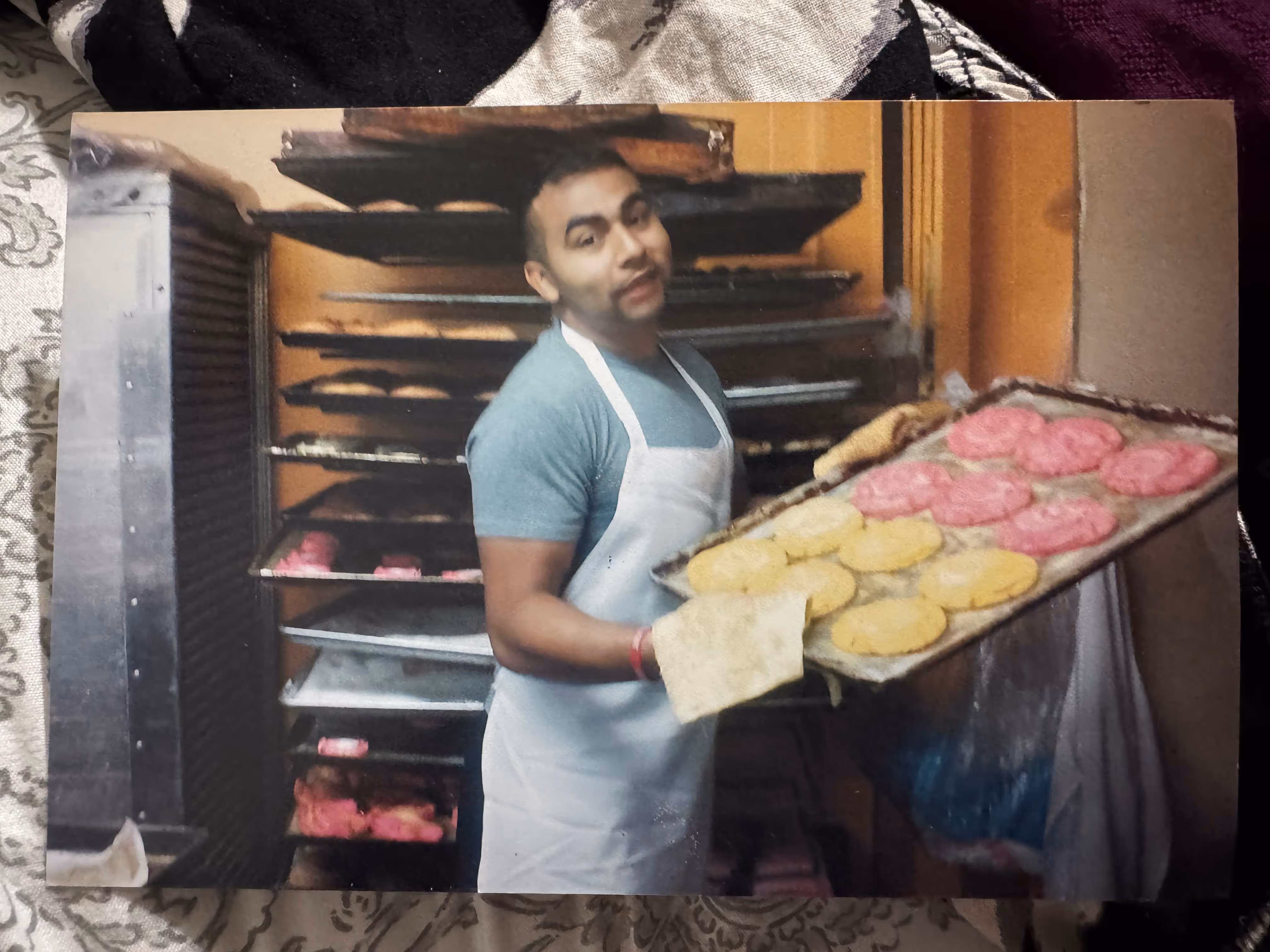 La Popular Bakery — pan fresco del día